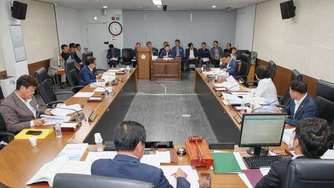 ‘안동시농수산물도매시장’행정사무조사 특별위 참고인 질의·답변